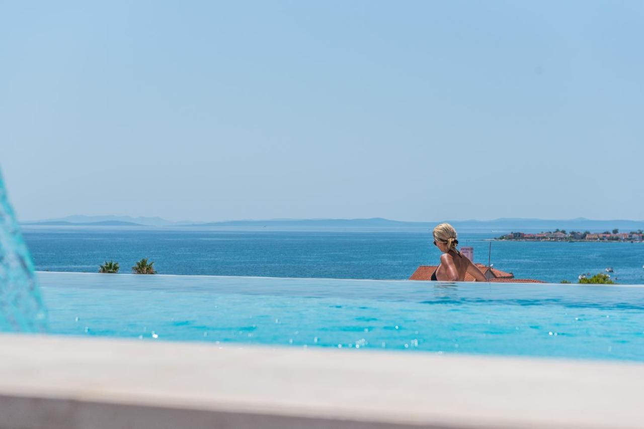 Apartman Grandpalazzo With Rooftop Swimming Pool Vir