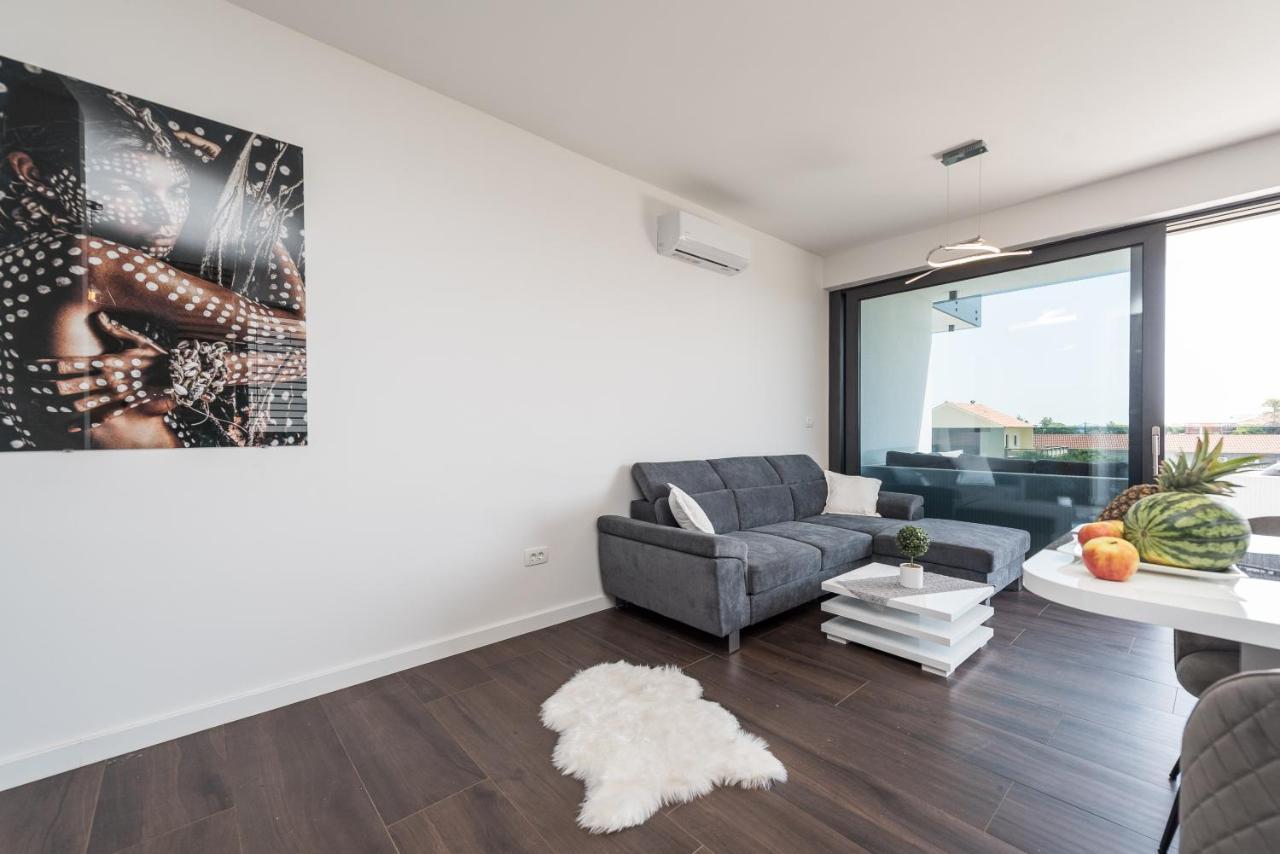 Grandpalazzo With Rooftop Swimming Pool Apartman *