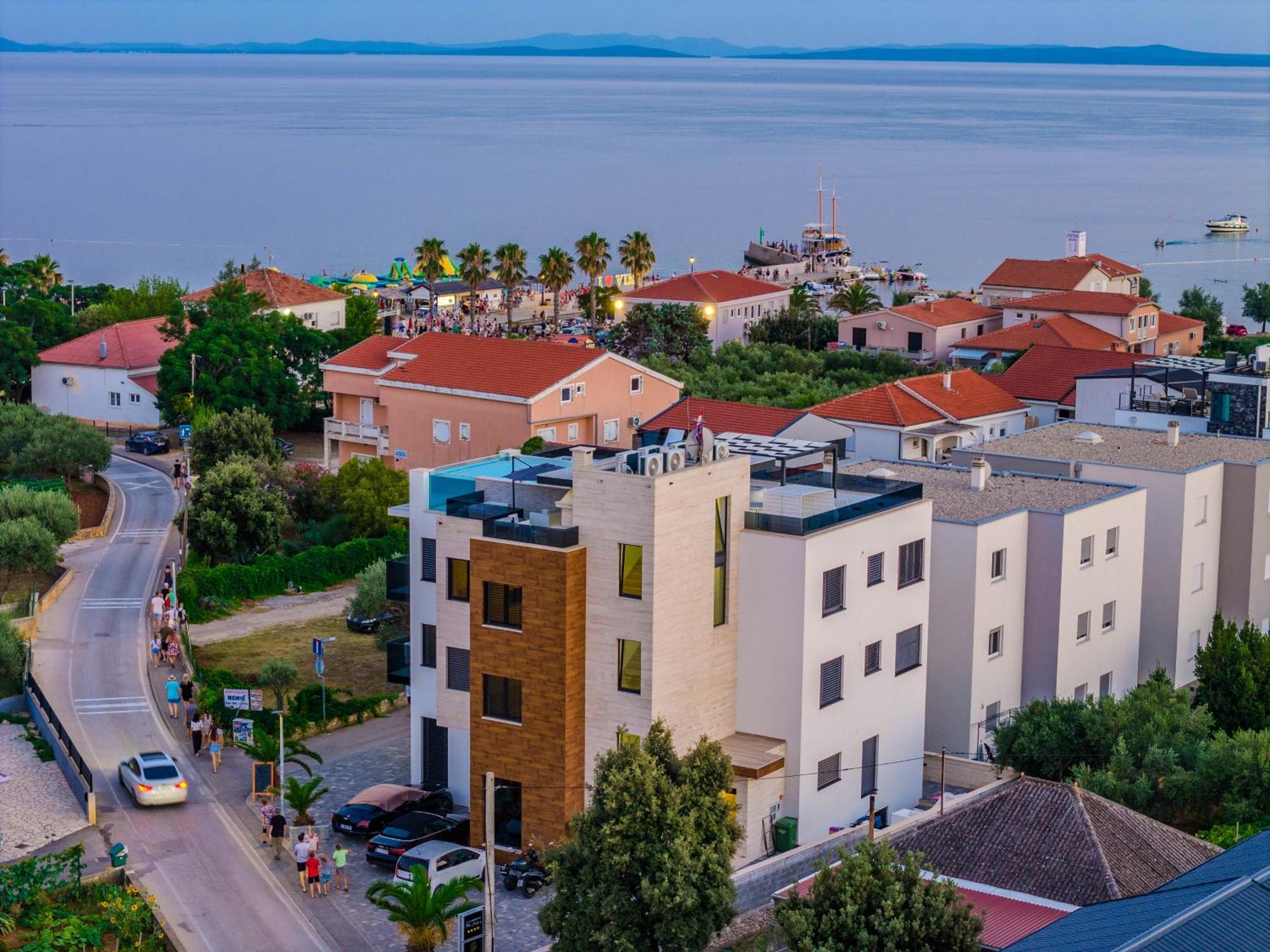 Apartman Grandpalazzo With Rooftop Swimming Pool *